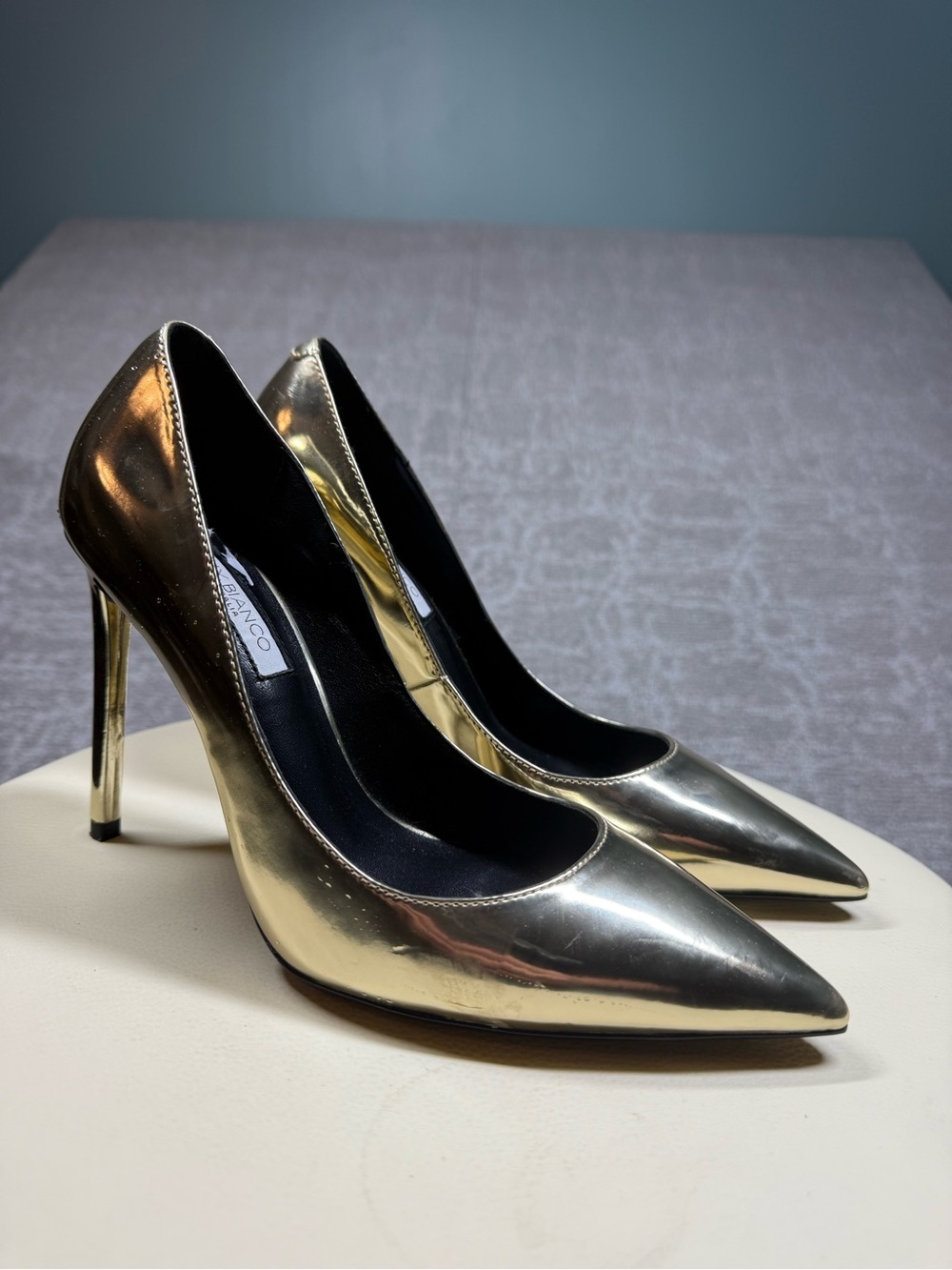 Tony Bianco Metallic Leather Upper Anna Heel Pointed Toe Gold Shine Size 6